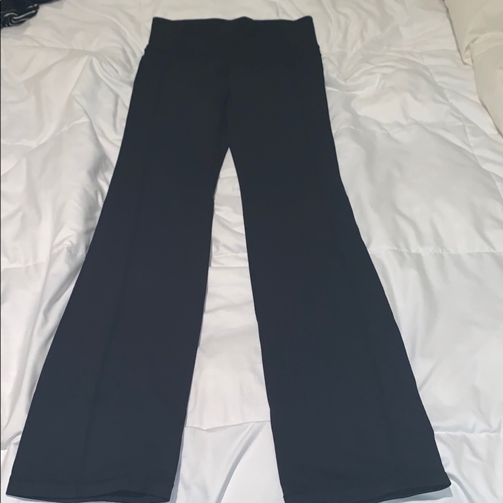 Athleta yoga pants
